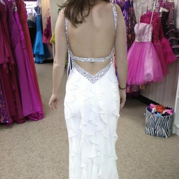 Faviana Dresses & Skirts - Faviana Couture White Prom/Wedding Dress